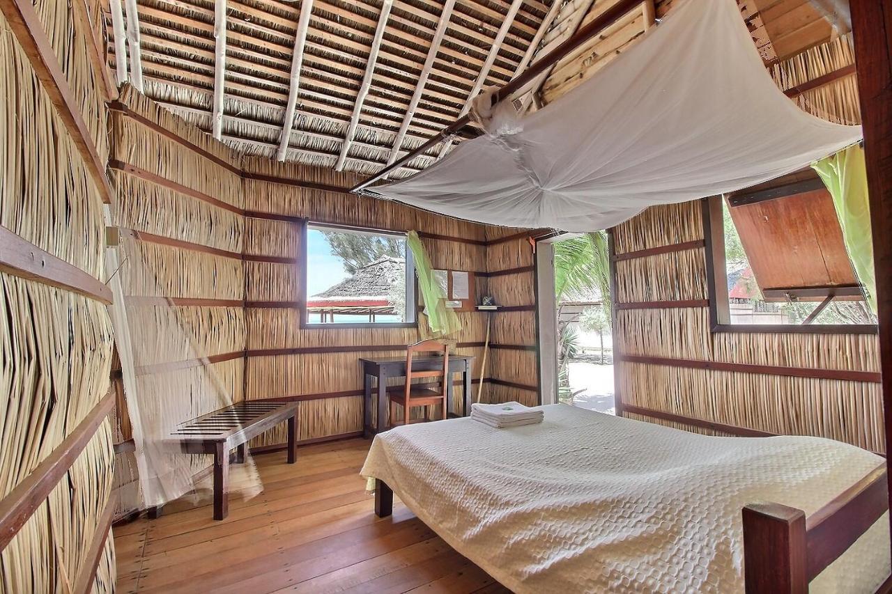 Ecolodge Du Menabe Belo Exterior photo